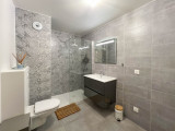 Carmine-Lodge-A206-salle-de-bain-location-appartement-chalet-Les-Gets