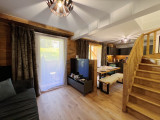 Carmine-Lodge-B303-cuisine-salle-a-manger-salon-location-appartement-chalet-Les-Gets