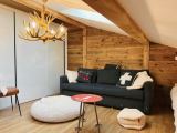 Carmine-Lodge-Marie-des-neiges-canape-mansarde-location-appartement-chalet-Les-Gets