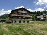 Carry-5-exterieur-ete-location-appartement-chalet-Les-Gets