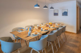 chalet-1066-solaret-B207-salle-a-manger-location-appartement-chalet-Les-Gets