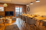 chalet-1066-solaret-B207-salle-a-manger-location-appartement-chalet-Les-Gets
