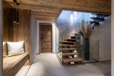 Chalet-Alena-couloir-escalier-location-appartement-chalet-Les-Gets