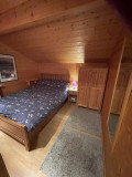 Chalet-bleu-chambre-location-appartement-chalet-Les-Gets