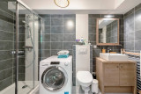 Chalet-des-Perrieres-salle-de-bain-location-appartement-chalet-Les-Gets