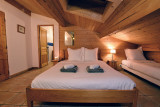chalet-des-pistes-chambre-triple-location-appartement-chalet-Les-Gets