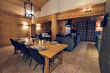 chalet-des-pistes-salle-a-manger-cuisine-location-appartement-chalet-Les-Gets