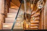 Chalet-Grizzly-3-escalier-location-appartement-chalet-Les-Gets