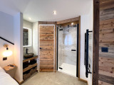 chalet-lumikki-chambre-salle-de-bain-location-appartement-chalet-Les-Gets