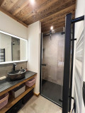 chalet-lumikki-salle-de-bain-douche-location-appartement-chalet-Les-Gets