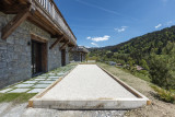 Chalet-Magy-3-terrain-petanque-location-appartement-chalet-Les-Gets