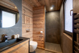 Chalet-Monet-salle-de-bain-douche-location-chalet-appartement-Les-Gets