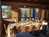 Chalet-Nabor-salle-a-manger-location-appartement-chalet-Les-Gets