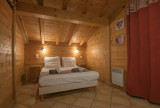chalet-novelin-chambre-lit-double-appartement-chalet-Les-Gets