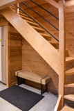 chaletcoppel2-entree-escalier-location-appartement-chalet-Les-Gets