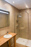 chaletcoppel2-salle-de-bain-douche-location-appartement-chalet-Les-Gets