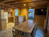 Chapuis-2-cuisine-salle-a-manger-location-appartement-chalet-Les-Gets