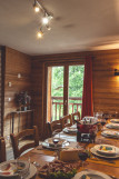 Chaumiere-3-salle-a-manger-location-appartement-chalet-les-gets