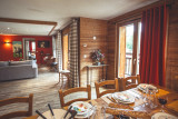 Chaumiere-3-salle-a-manger-salon-location-appartement-chalet-les-gets