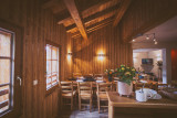 Chaumiere-4-salle-a-manger-location-appartement-chalet-les-gets