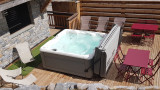 cocon-des-neiges-terrasse-jaccuzi-location-appartement-chalet-Les-Gets