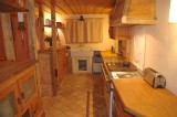 Ferme-du-Crinaz-cuisine-location-appartement-chalet-Les-Gets