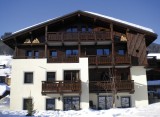 Fermes-d-Emiguy-2-pieces-4-personnes-exterieur-hiver3-location-appartement-chalet-Les-Gets