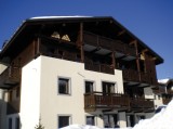 Fermes-d-Emiguy-3-pieces-6-personnes-exterieur-hiver5-location-appartement-chalet-Les-Gets