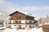 Flambee-exterieur-hiver-location-appartement-chalet-Les-Gets