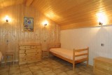 Forge-D-chambre-lits-simples-location-appartement-chalet-Les-Gets