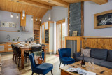 La-Rocade-2-salon-salle-a-manger-location-appartement-chalet-Les-Gets