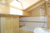 Les-Chouettes-salle-de-bain2-location-appartement-chalet-Les-Gets