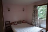 Lion-d-or-B4-chambre-lit-double-location-appartement-chalet-Les-Gets