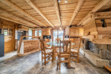 Loupennot-sejour-cuisine-ouverte-location-appartement-chalet-Les-Gets