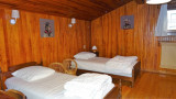 Lumina-chambre-lits-simple-location-appartement-chalet-Les-Gets