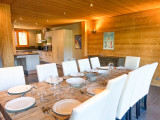 Marly-3-salle-a-manger-cuisine-location-chalet-appartement-Les-Gets