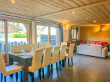 Marly-3-salon-salle-a-manger-location-chalet-appartement-Les-Gets