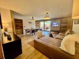 Nagano-206-salon-salle-a-manger-location-appartement-chalet-Les-Gets