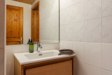 negritelles1-salle-de-bain-appartement-chalet-les-gets