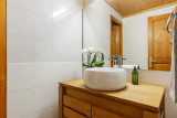 negritelles2-salle-de-bain-appartement-chalet-les-gets