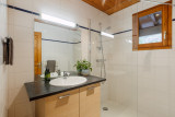 negritelles2-salle-de-bain-appartement-chalet-les-gets