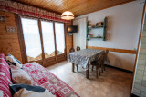 Nevada-1-salon-salle-a-manger-location-appartement-chalet-Les-Gets