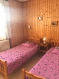 Niemaje-chambre-lits-simples-location-appartement-chalet-Les-Gets