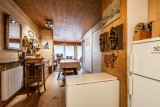 Pied-de-Adroit-5-sejour-cuisine-location-appartement-chalet-Les-Gets