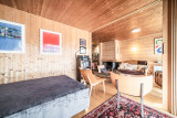 Pied-de-Adroit-5-sejour-salon-lit-simple-location-appartement-chalet-Les-Gets