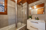 Portes-du-Soleil-1-salle-de-bain-douche-location-appartement-chalet-Les-Gets