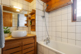 Portes-du-Soleil-2-salle-de-bain-location-appartement-chalet-Les-Gets