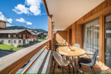 stella-kanoko-balcon-location-chalet-appartement-les-gets-14324454-14364716