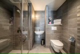 stella-kanoko-salle-de-bain-douche-wc-location-chalet-appartement-les-gets-14324465-14364729