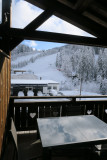 Suite-de-l-Alpe-Aiguille-du-Midi-vue-balcon-hiver-location-appartement-chalet-Les-Gets